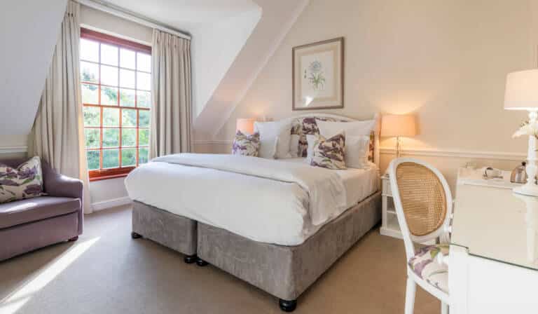 TCH-Double-Room-RM24_DSC0092-HDR-1200x700