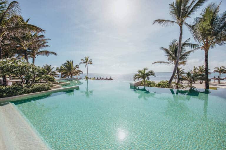 LONG-BEACH-POOL