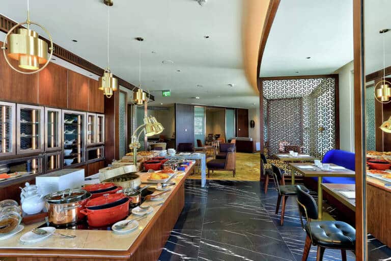 daddv-executive-lounge-breakfast