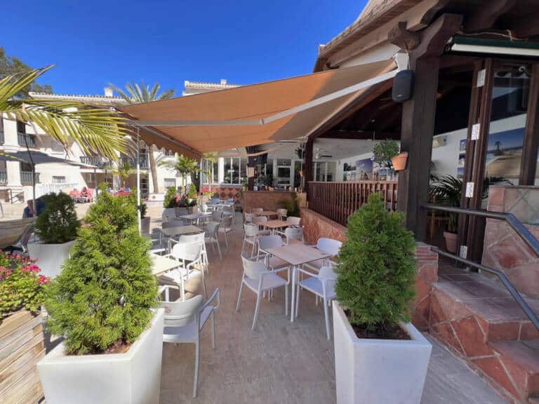 terraza-piscina