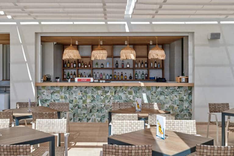 hipotelsflamencopoolbar2609