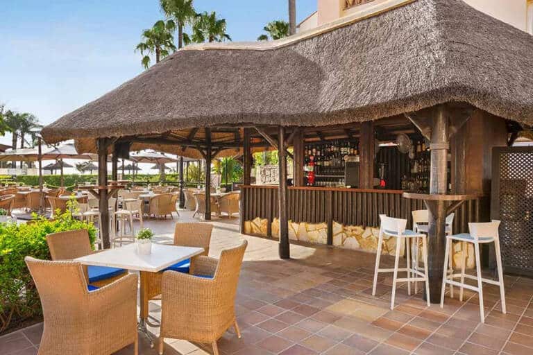wyndham-costa-del-sol-mediterraneo-pool-terrace-1000