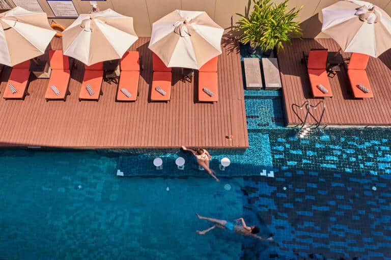 Loligo-Deluxe-Balcony-Pool-View